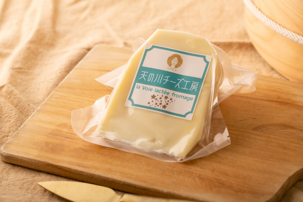 Schedar Gouda Cheese（シェダル ゴーダチーズ）の写真